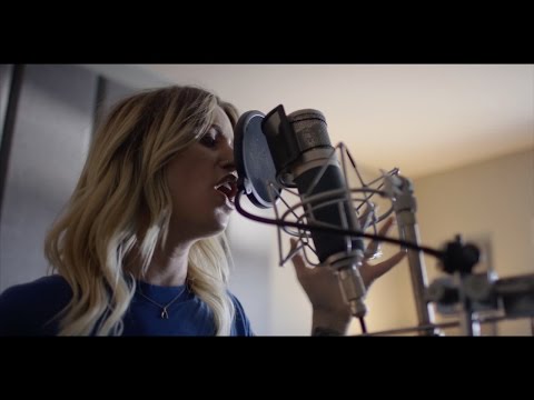 Youtube: A little studio time with Gin Wigmore