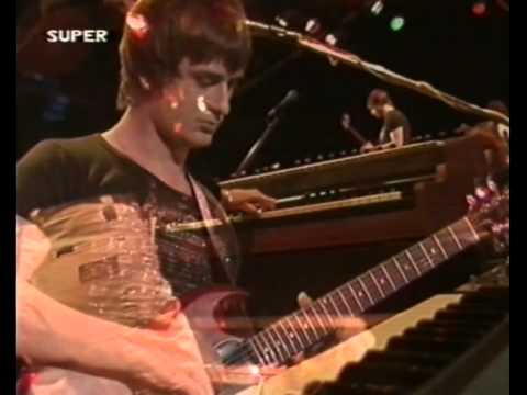 Youtube: Mike Oldfield - Ommadawn (Live At The Gateway Theatre Edinburgh December 1980)