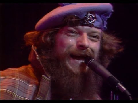 Youtube: Jethro Tull - Thick as a Brick (live at Madison Square Garden 1978)
