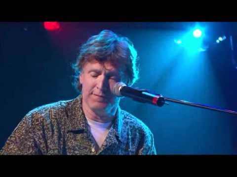 Youtube: Steve Winwood Carlos Santana - Why Can't We Live Together.avi