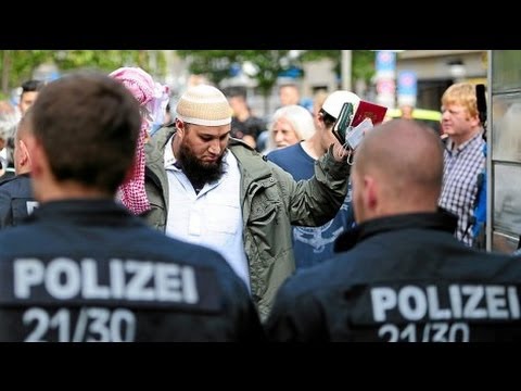 Youtube: Polizei Alltag in der Bundesrepublik Deutschland GmbH