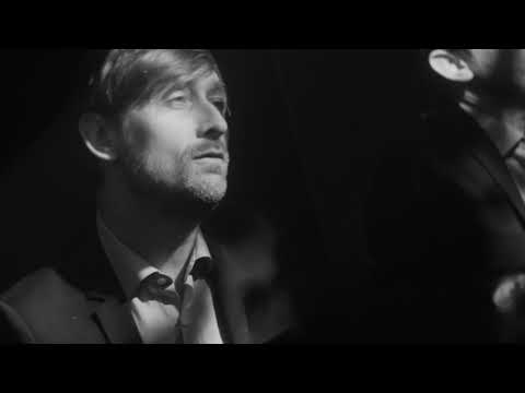 Youtube: The Divine Comedy - Norman and Norma