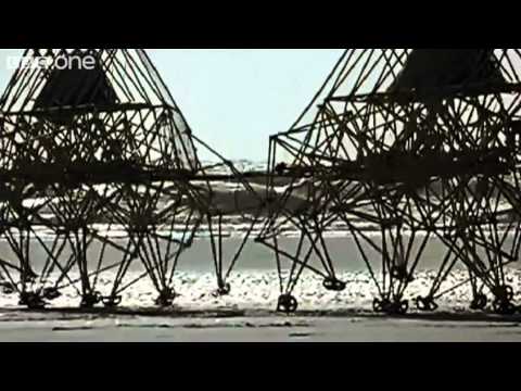 Youtube: Theo Jansen's Strandbeests - Wallace & Gromit's World of Invention Episode 1 Preview - BBC One