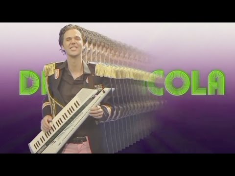 Youtube: Alexander Marcus - Disco La Cola (Official Video)