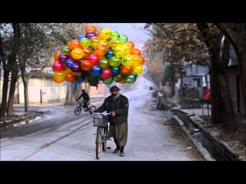 Youtube: Nils Hoffmann - Balloons (Club Mix)