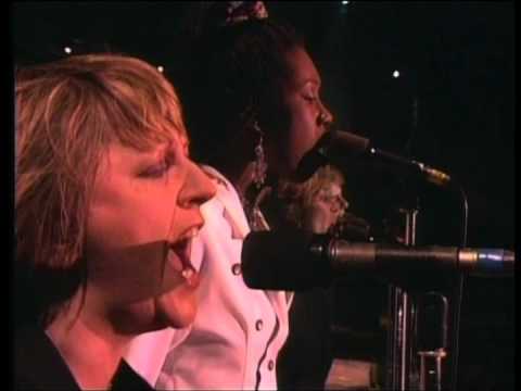 Youtube: Pink Floyd & Candy Dulfer - Shine On You Crazy Diamond (Knebworth 1990).avi