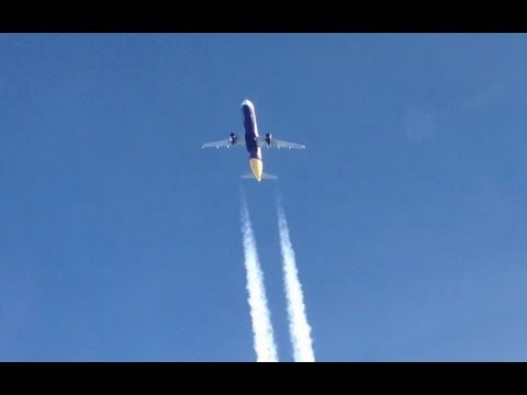 Youtube: Very close Airbus fly by cockpit view contrails