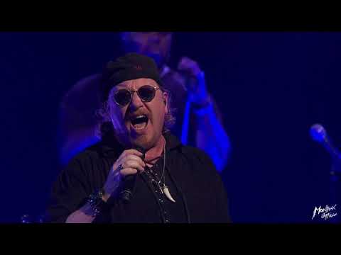 Youtube: Toto - Pamela (Live At Montreux 2015)