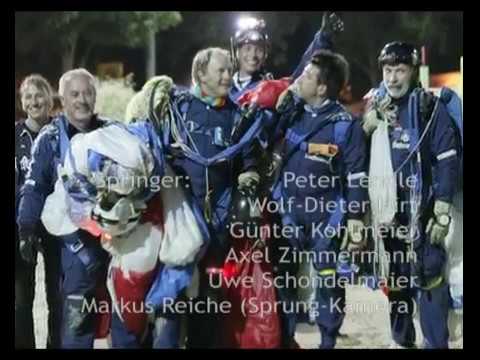 Youtube: Fürstenberg Fallschirm-Team beim Nachtspringen