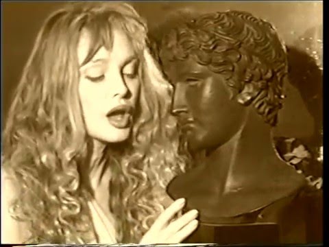 Youtube: Arielle Dombasle - Odysseus (Clip)