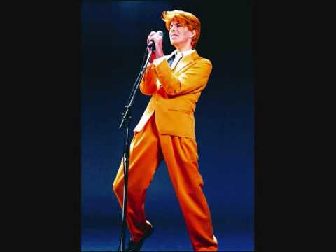 Youtube: David Bowie - Rocket Man