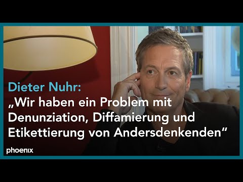 Youtube: phoenix persönlich: Dieter Nuhr bei Alfred Schier