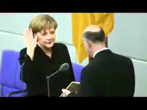 Youtube: Angela Merkel: "Denn wir haben wahrlich keinen Rechtsanspruch auf Demokratie und soziale Markt...