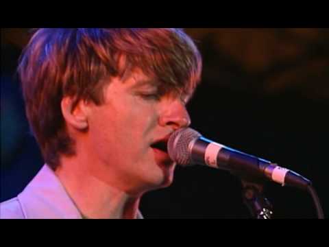 Youtube: Crowded House - Don't Dream It's Over Live (HQ)