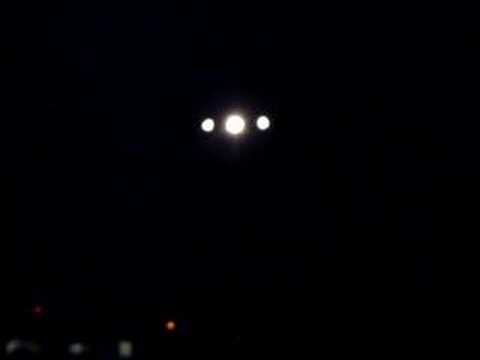 Youtube: Airplane Landing at Night
