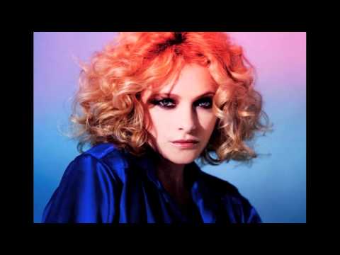 Youtube: Goldfrapp We Radiate HD