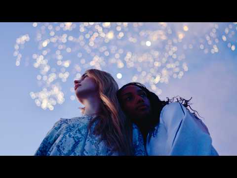 Youtube: Adèle Castillon - Été avec toi (Clip Officiel)