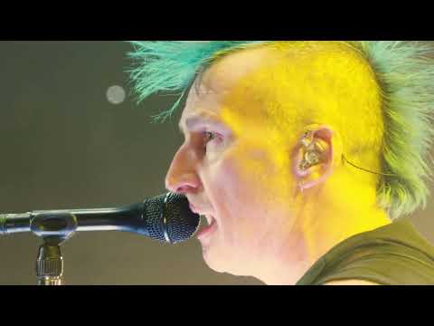 Youtube: WIZO - "Quadrat Im Kreis" - live @ Ruhrpott Rodeo 2022