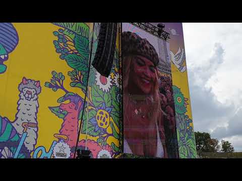 Youtube: Rita Ora - Lonely Together & Anywhere (Lollapalooza Berlin 2019, 08.09.19)