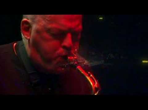 Youtube: David Gilmour - Red Sky At Night