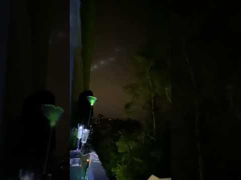 Youtube: Unbekannte Lichter über Spandau.