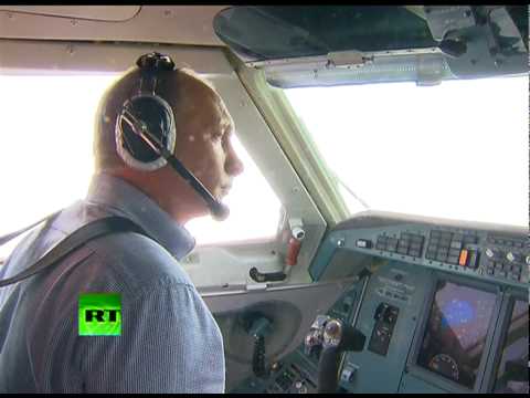Youtube: Putin fights wildfires with water bomber