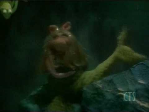 Youtube: Muppet Show. Kermit and Robin - Octopus' Garden (s3e12)