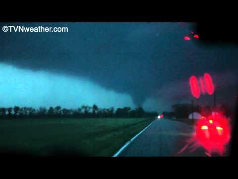 Youtube: Tornado North of Hesston KS!