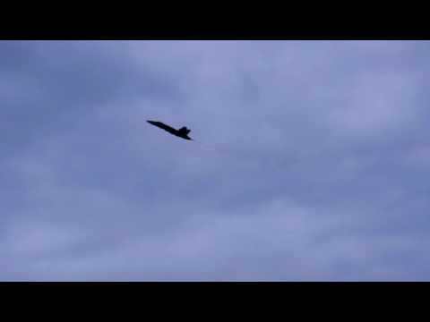Youtube: F18 auf der ILA 2010 im Langsamflug