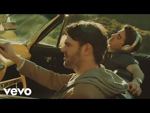 Youtube: The Chainsmokers - Don't Let Me Down (Official Video) ft. Daya