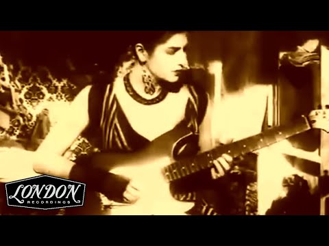 Youtube: Shakespears Sister - Hello (Turn Your Radio On) (Official Video)