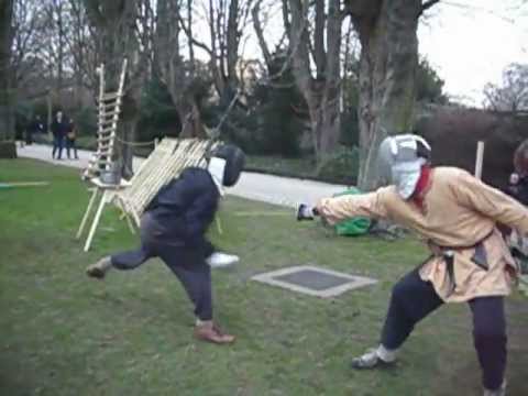 Youtube: Mittelaltermarkt Mannheim 2013 - Fechten am Schwertstand