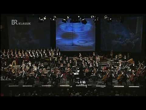 Youtube: Cinema in Concert - 01 - John Williams - Duel of the Fates