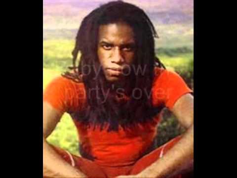 Youtube: Eddy Grant - I don't wanna dance (+ lyrics)