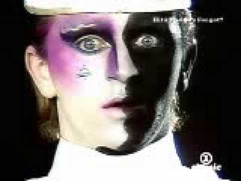 Youtube: Visage - Fade To Grey (12" Extended Version) (Audio Only)