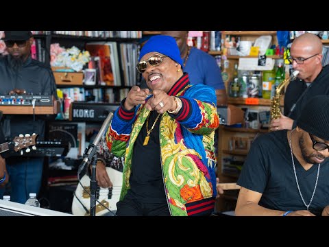 Youtube: Charlie Wilson: Tiny Desk Concert