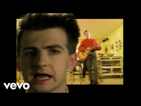 Youtube: Crowded House - Don't Dream It's Over (Official Music Video)