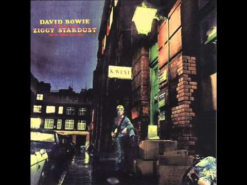 Youtube: David Bowie- 03 Moonage Daydream