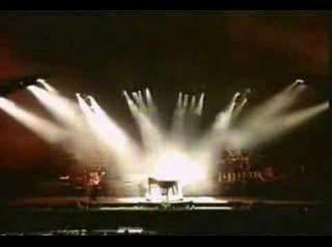 Youtube: Paul McCartney & WINGS - Live And Let Die