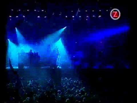 Youtube: Primal Scream - Pills - Live Hultsfred 2000.flv