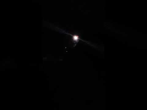 Youtube: Hubschrauber (Helikopter) Landung nachts.. sieht aus wie ein Ufo.
