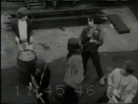 Youtube: THE PRETTY THINGS -  LSD