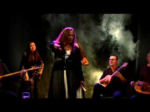 Youtube: Al Andaluz Project - A Virgen mui groriosa