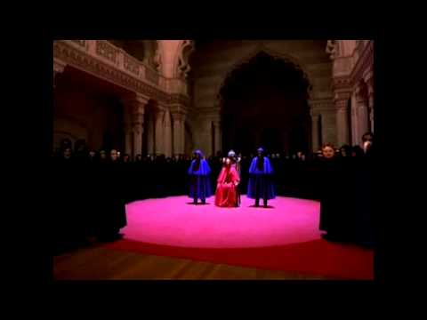 Youtube: Eyes Wide Shut - Waltz No.2, Jazz No.2 - Music Video