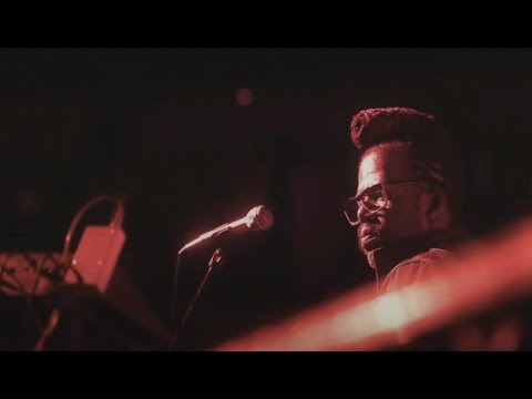 Youtube: The Robert Glasper Experiment - Say Yes