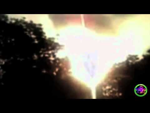 Youtube: VIRGIN MARY APPEARS IN AFRICA SKY BLUEBEAM WARNING - CLEAR HD FOOTAGE