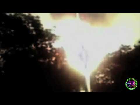 Youtube: VIRGIN MARY APPEARS IN AFRICA SKY BLUEBEAM WARNING - CLEAR HD FOOTAGE