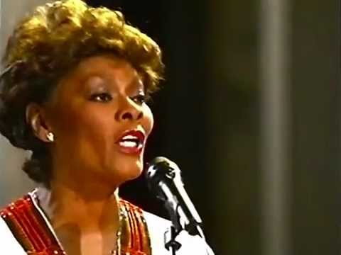 Youtube: Dionne Warwick - O Holy Night (1993)