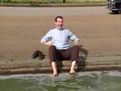 Youtube: Al Bundy killing the fish...