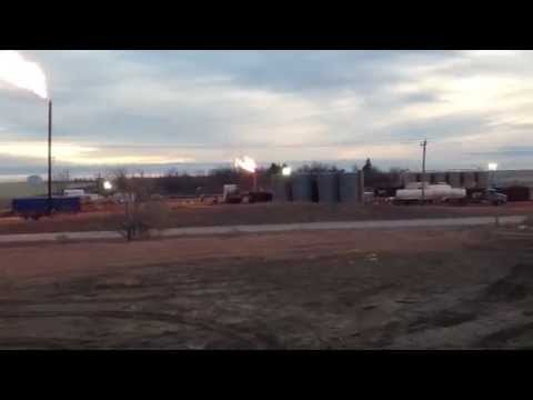 Youtube: North Dakota Natural Gas Flare Sounds Like a Jet Engine